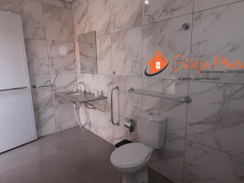 Vende uma chácara com infraestrutura e 998M² de terreno